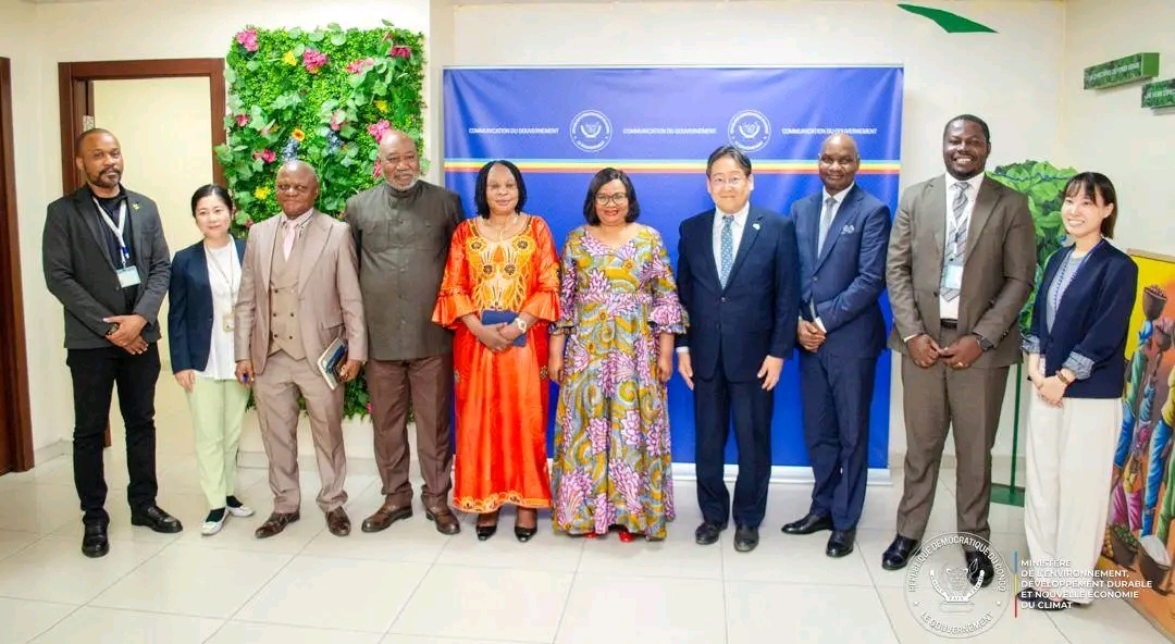RDC-Japon : la ministre Marie Nyange soutient une tour à flux de 4 millions $ à Lokolama pour surveiller le carbone forestier