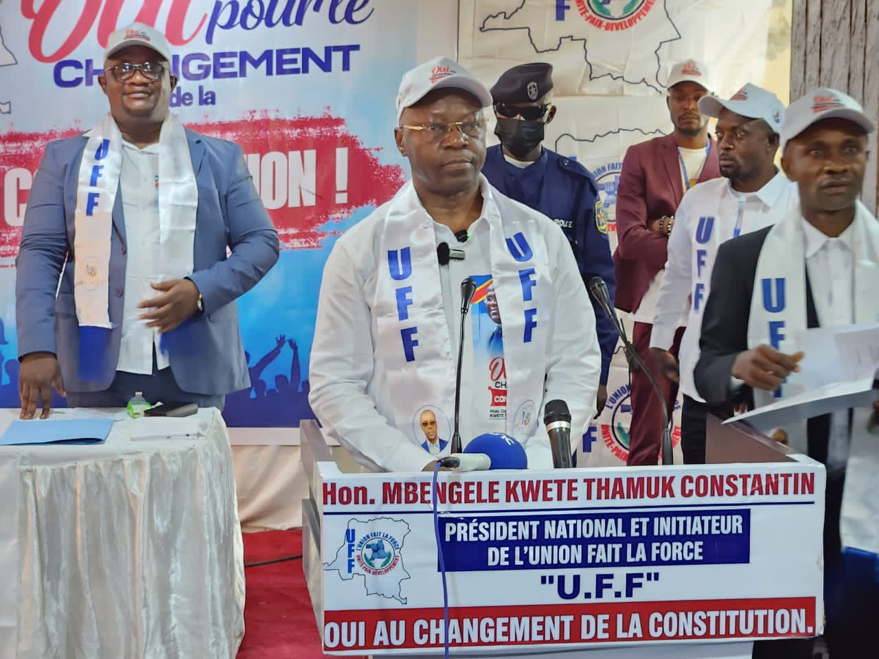 RDC : le député national Constantin Mbengele Thamuk mobilise ses troupes à Kinshasa et plaide pour une révision constitutionnelle adaptée aux réalités du pays