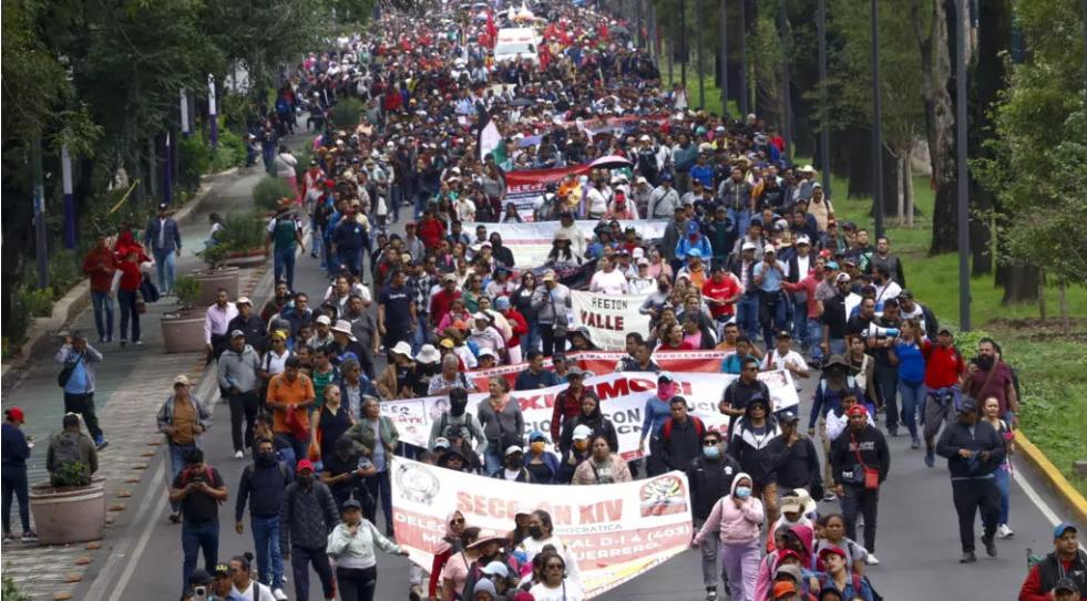 Mondial 2026 : la contestation sociale s’invite à l’ouverture, des milliers d’enseignants bloquent l’accès au stade Aztèque de Mexico