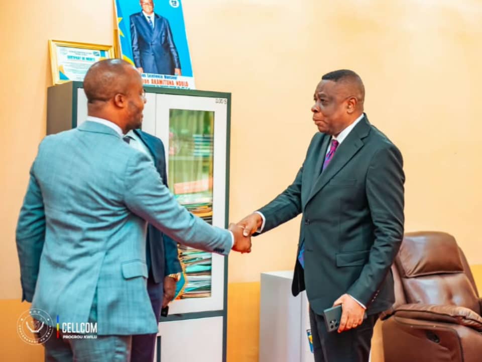 Bandundu : le nouveau procureur près le TGI présente ses civilités au gouverneur Philippe Akamituna Ndolo