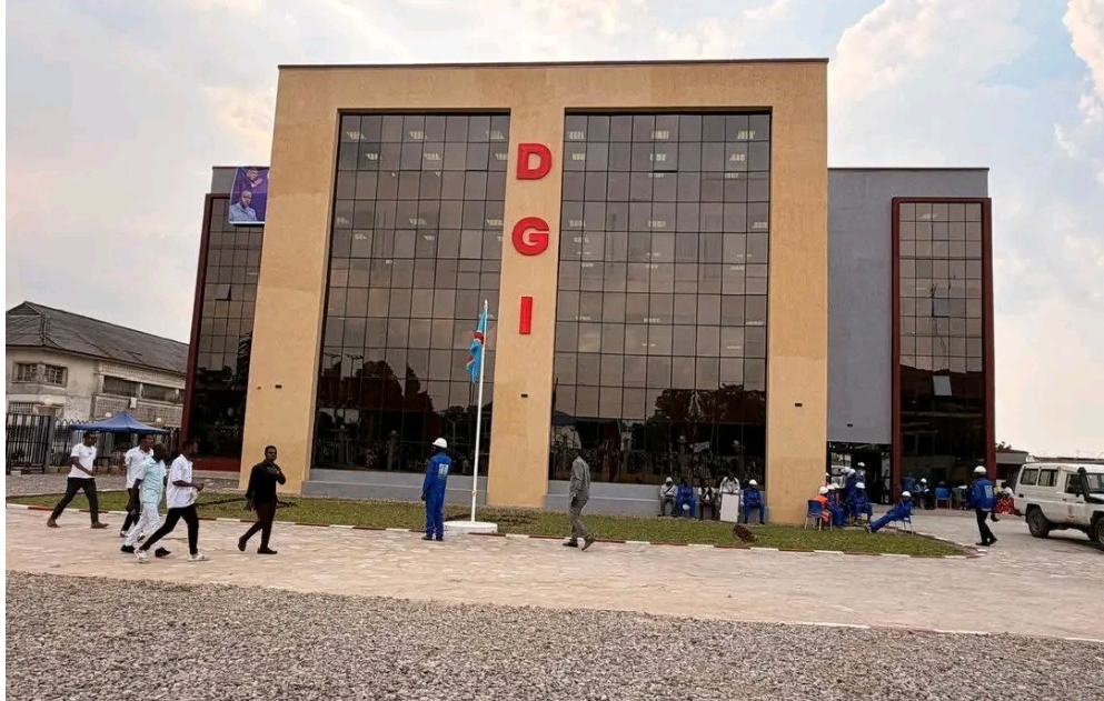 Kasaï-Central : Félix Tshisekedi inaugure le bâtiment moderne de la direction provinciale de la DGI à Kananga