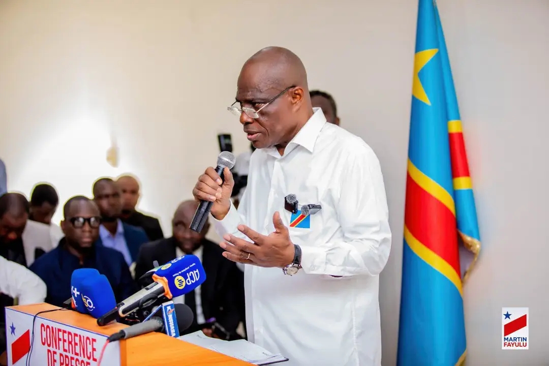 RDC : Martin Fayulu rejette toute perspective de troisième mandat et accuse Félix Tshisekedi de vouloir instrumentaliser la guerre