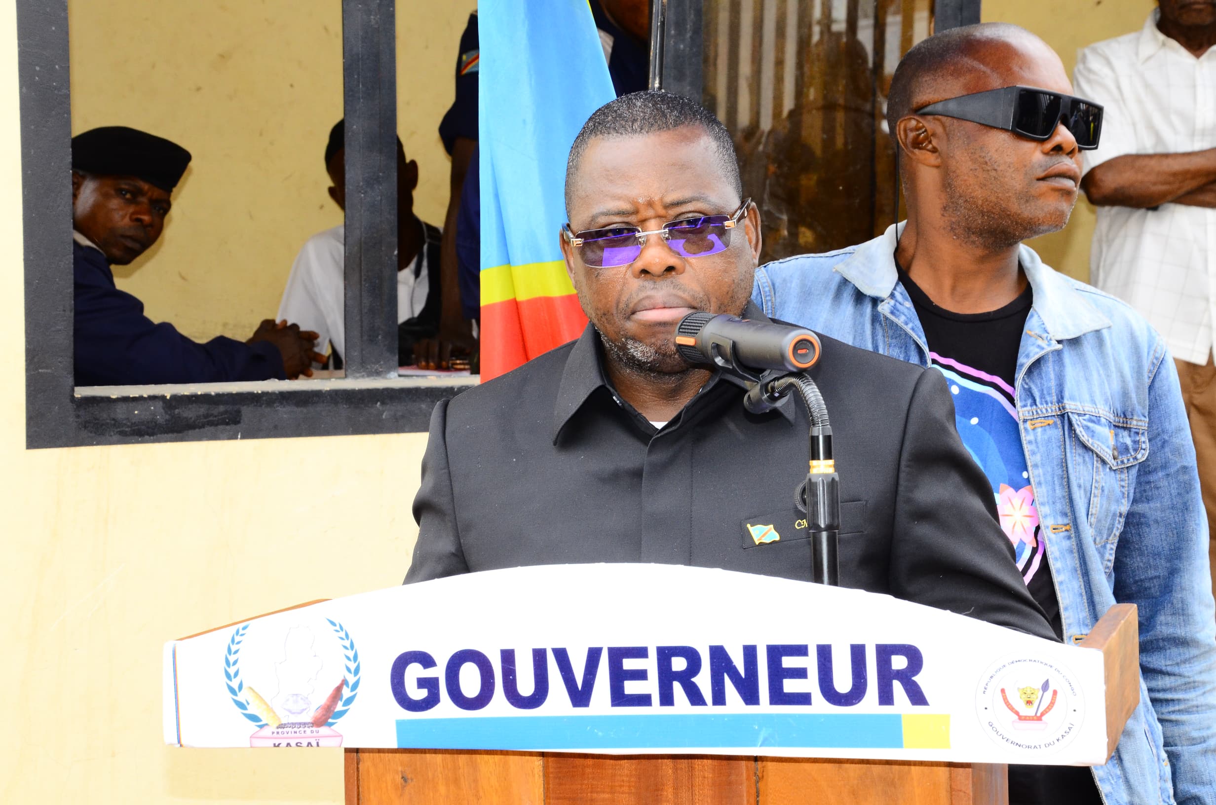 Kasaï : sous l'impulsion du Gouverneur Crispin Mukendi, bientôt le lancement des travaux d'installation du pont Lunyeka et réhabilitation de 4km de la route Kabelekese-Dijiba