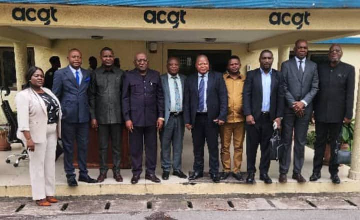 RDC : les députés nationaux du Kasaï échangent avec le DG de l'ACGT sur l'évolution des travaux de la Route Tshikapa-Kandjaji et de l'aéroport de Tshikapa