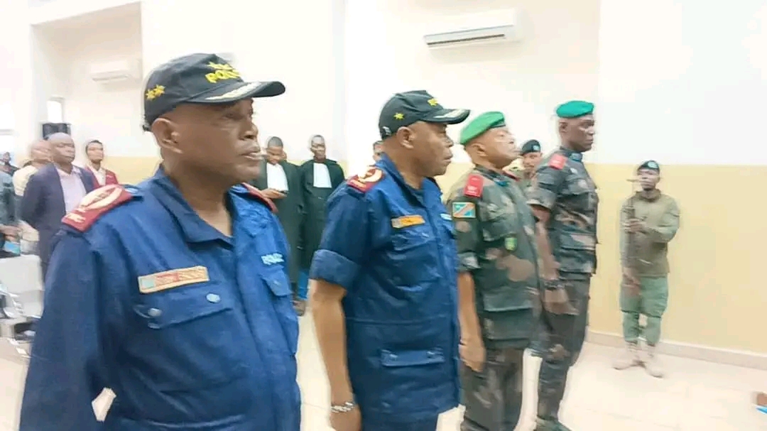RDC : quatre généraux condamnés à des peines de 12 à 36 mois de prison pour lâcheté devant l'enemni