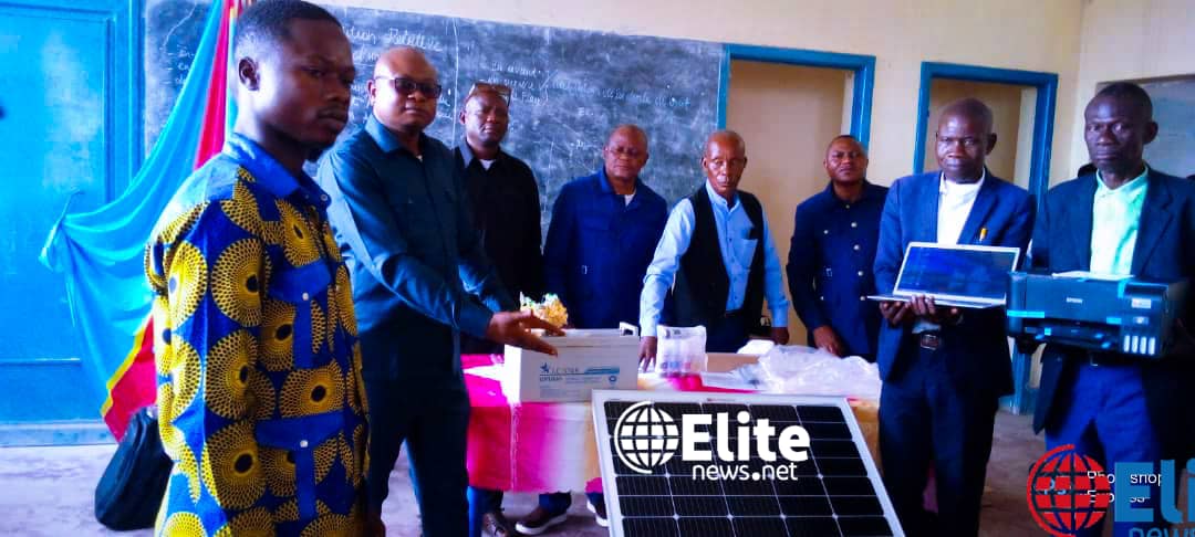 Mweka : Remise des kits informatiques et solaires aux 15 inspools de la province éducationnelle Kasaï 2