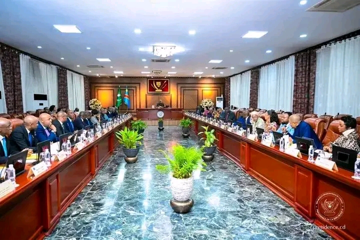 RDC : le gouvernement affecte près de 29% du budget 2026 à la mécanisation des nouvelles unités et au paiements des salaires des fonctionnaires et agents en suspens