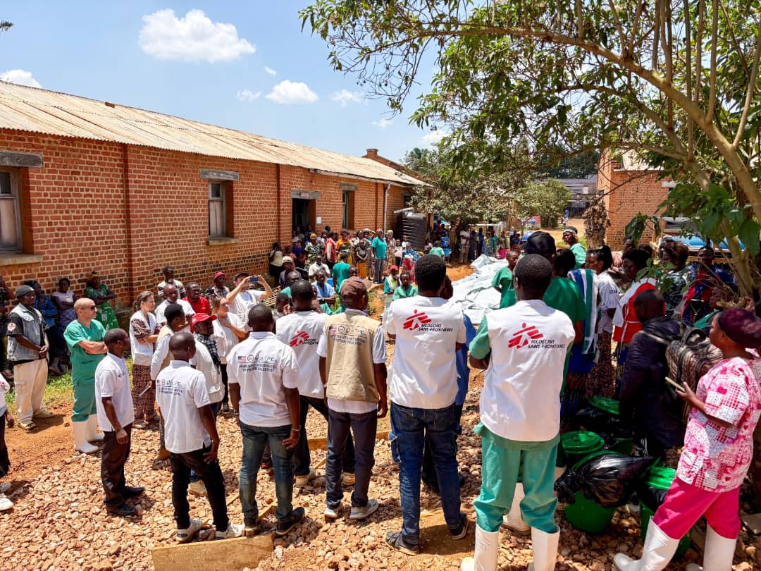 RDC : Ebola se déplace plutôt qu’il ne recule, MSF appelle à renforcer d’urgence la riposte