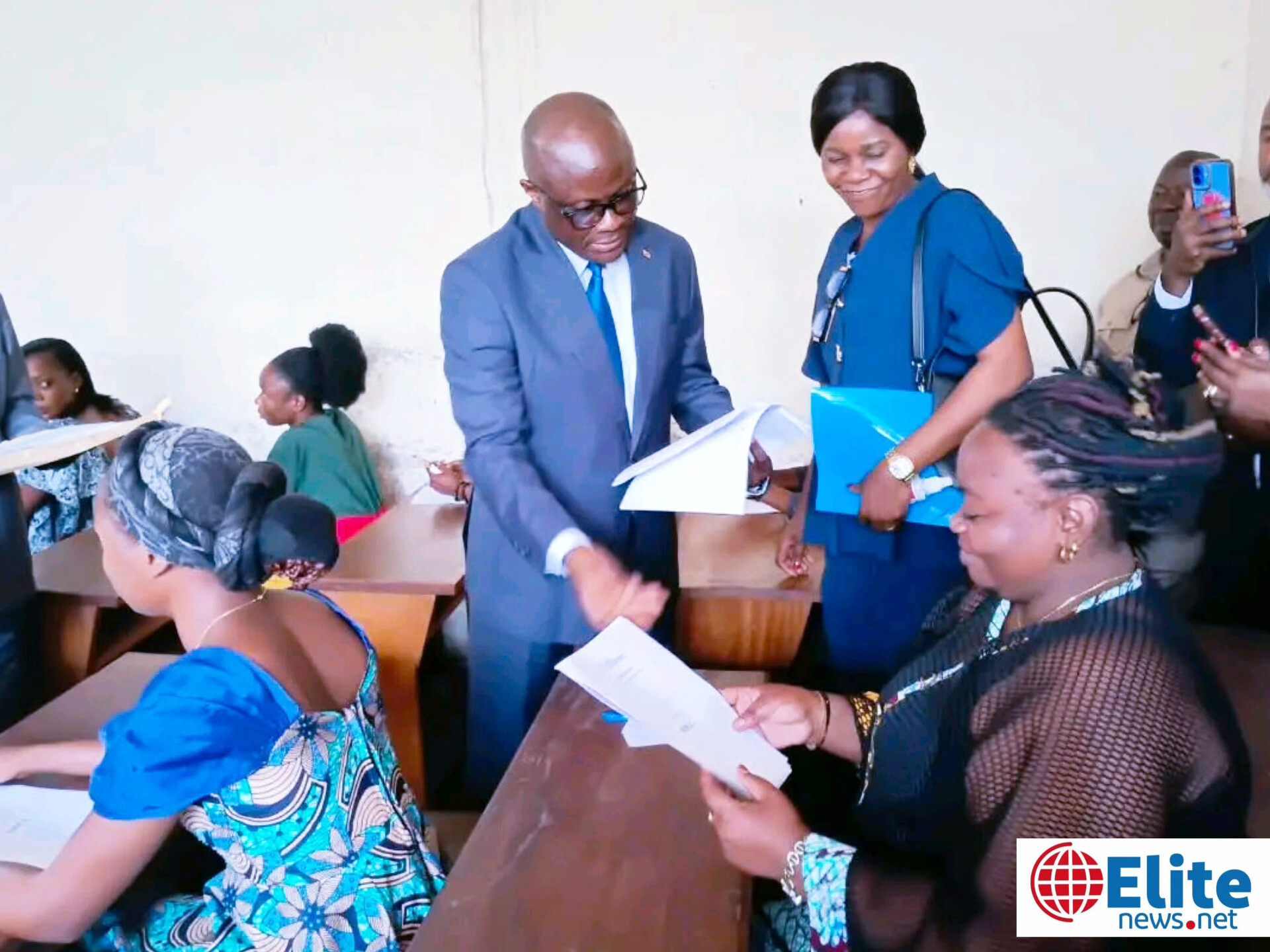 RDC : le Vice-ministre Théodore Kazadi lance le concours national de recrutement des enseignantes et de promotion des cadres du secondaire