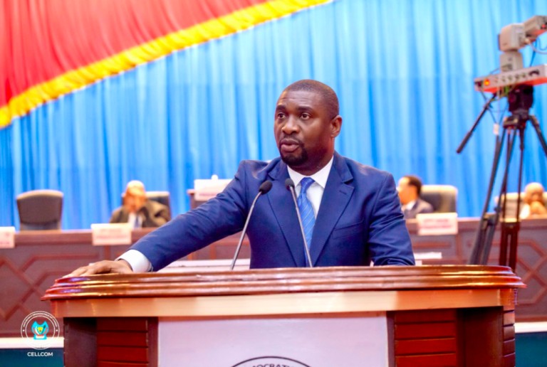 Crise à l'AFDC-A : l'aile pro-Union Sacrée rejette la radiation de Patrick Munyomo et conteste l'autorité de Bahati Lukwebo