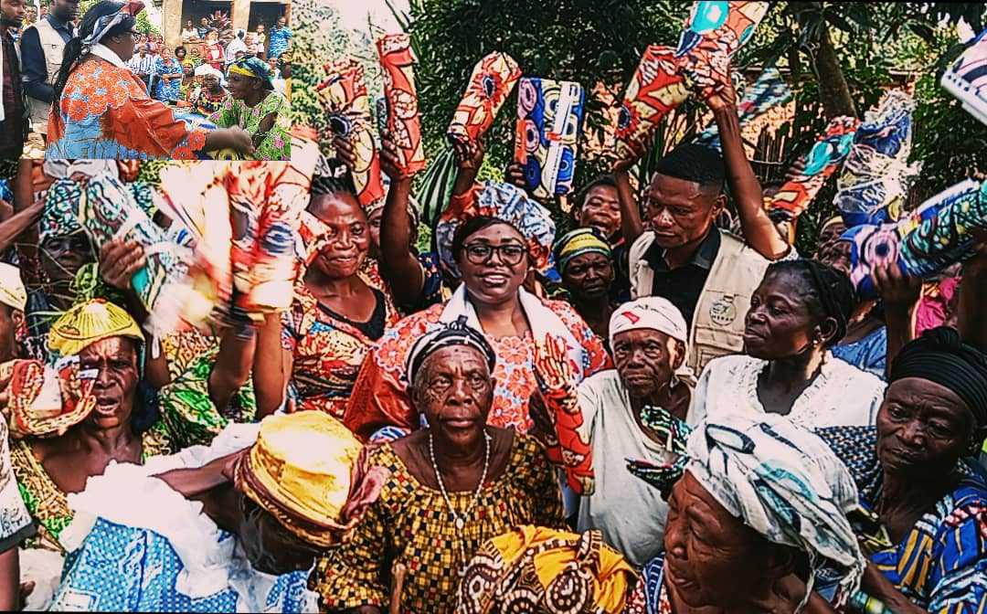 Kananga : Jeanne Karlota Tshimbombo apporte soutien et espoir aux veuves de Lukonga