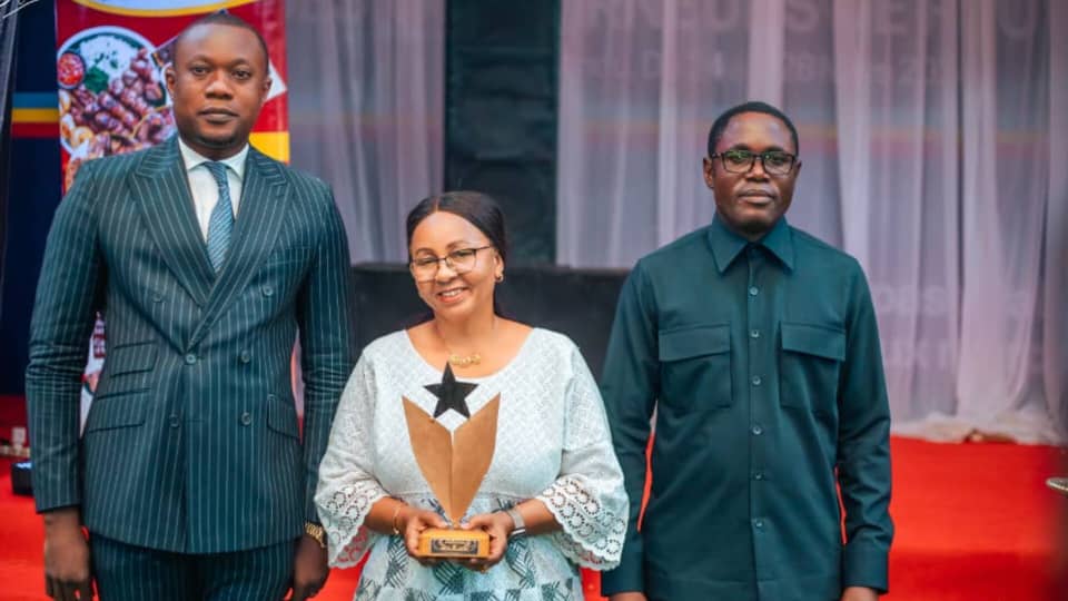 Bandundu : Le « Kutoma Award Trophée 2026 » célèbre l’excellence et le dynamisme des femmes entrepreneures à l’occasion de la fête de l’Indépendance
