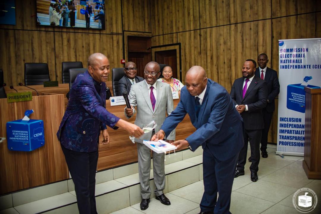 RDC : la CENI rend hommage à l’héritage d’Apollinaire Malu-Malu à travers un nouvel ouvrage