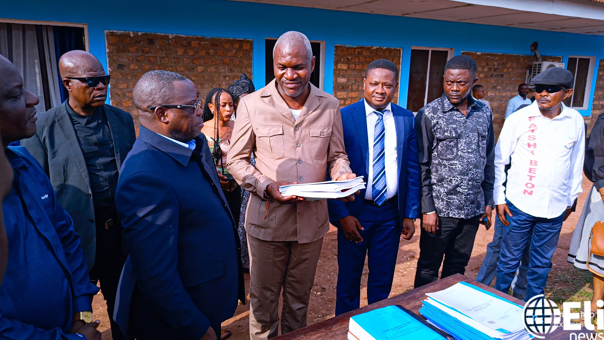 Kasaï : Le Gouverneur Crispin Mukendi dépose le projet d’Édit Budgétaire 2026 ambitieux, Estimé à 674 milliards CDF