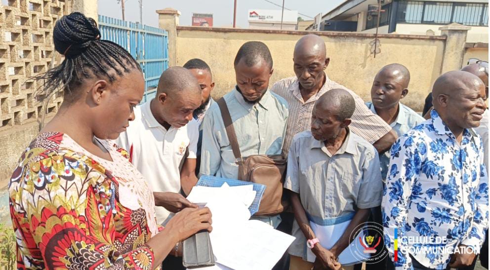 Kasaï : la ministre Rose Kalongo renforce le contrôle du processus d'identification du personnel de santé