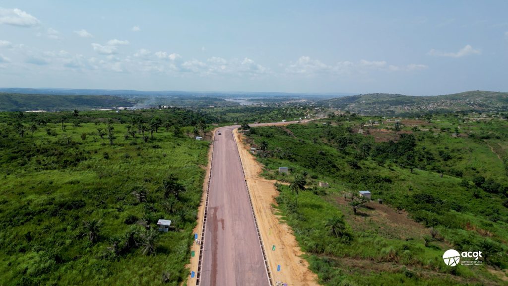 Kasaï-Central : démarrage des travaux de la pose de couche de déroulement sur la RN1 Kananga-Kalamba-Mbuji