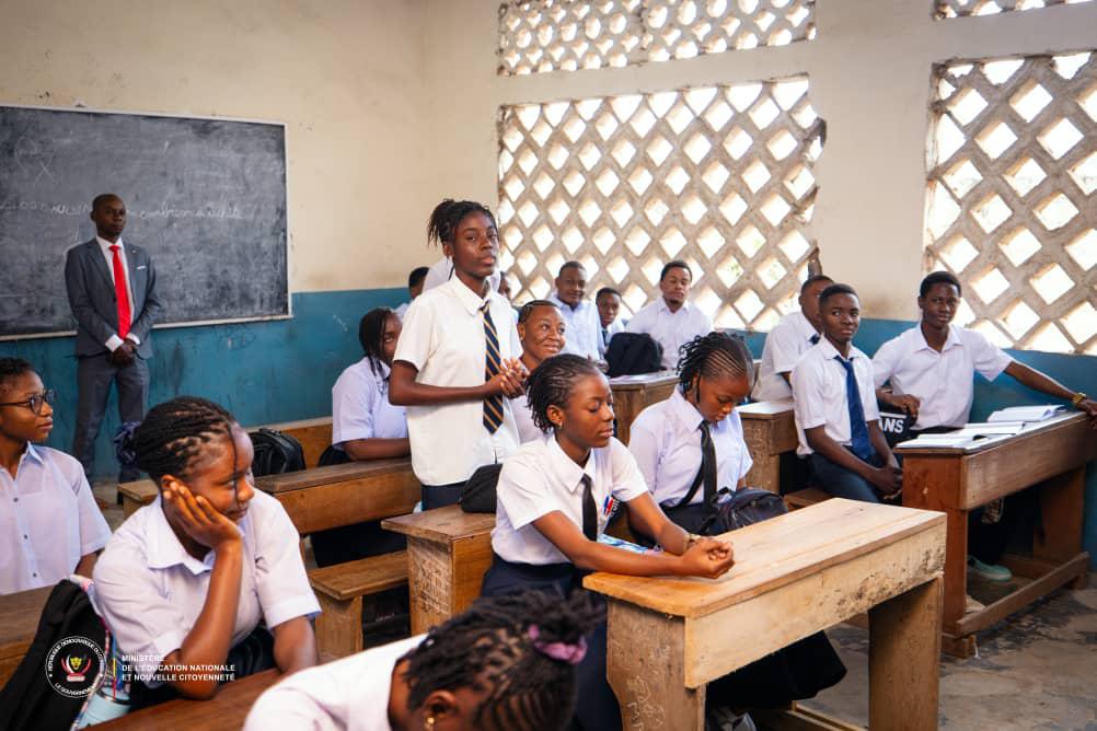 RDC : Désormais, l’Anglais devient une épreuve obligatoire orale à l’Examen d’État dès 2026