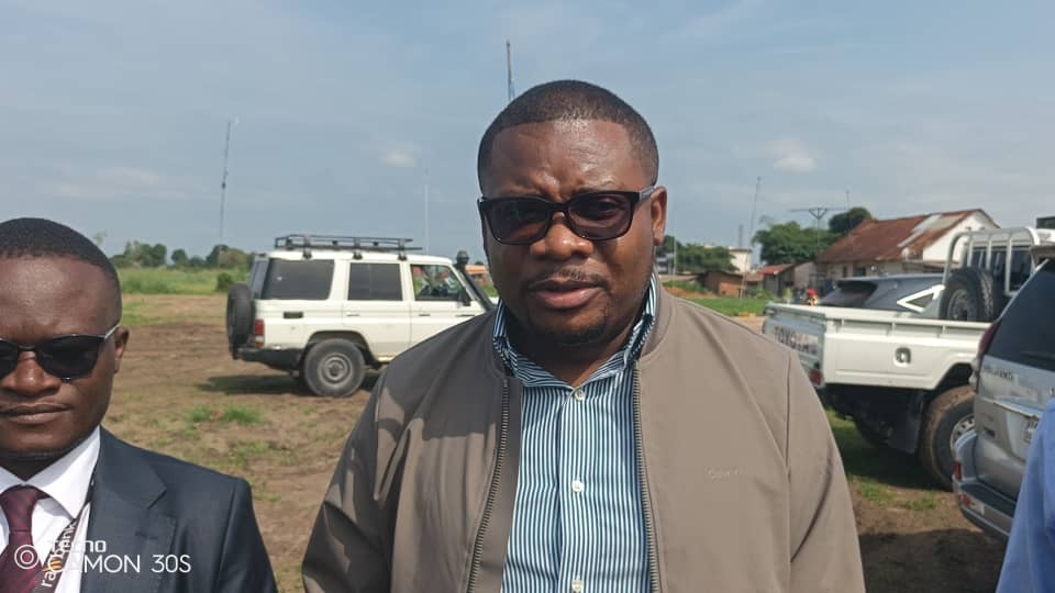 Kwilu : Le Directeur régional de la Rawbank, Tony Ntumba, en mission officielle à Bandundu pour l'inauguration d'une nouvelle agence