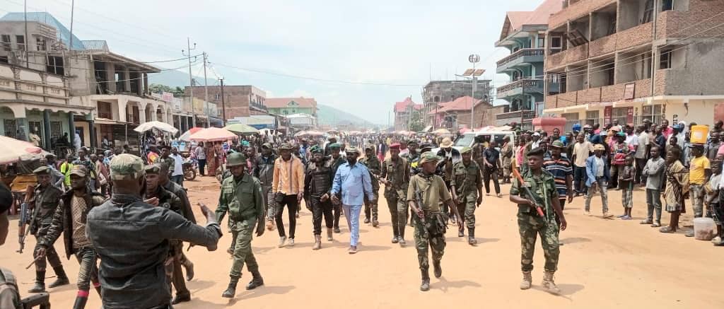 Sud-Kivu : Uvira sous tension après le retrait des rebelles M23/AFC , les Wazalendo font leur entrée