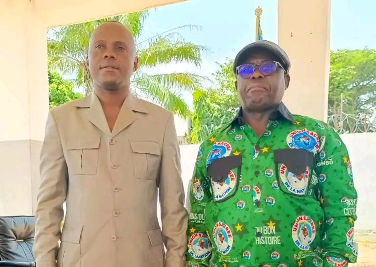 Kasaï : le député national Hyppolite Ngalamulume apporte son soutien au changement de la Constitution et appelle à la mobilisation pour le meeting populaire annoncé par le gouverneur Crispin Mukendi à l'hôtel de Ville de Tshikapa
