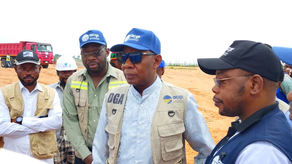 Kananga : le DGA Jean-Claude Mido Bweté inspecte l’avancement des travaux du stade de Kanyuka