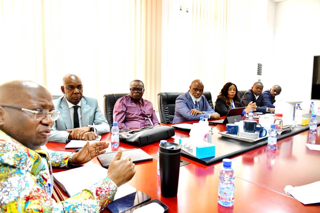 Kasaï-Central : l’ACGT reconnaît huit mois de retard sur la route Kananga–Kalamba-Mbuji et promet d’accélérer les travaux