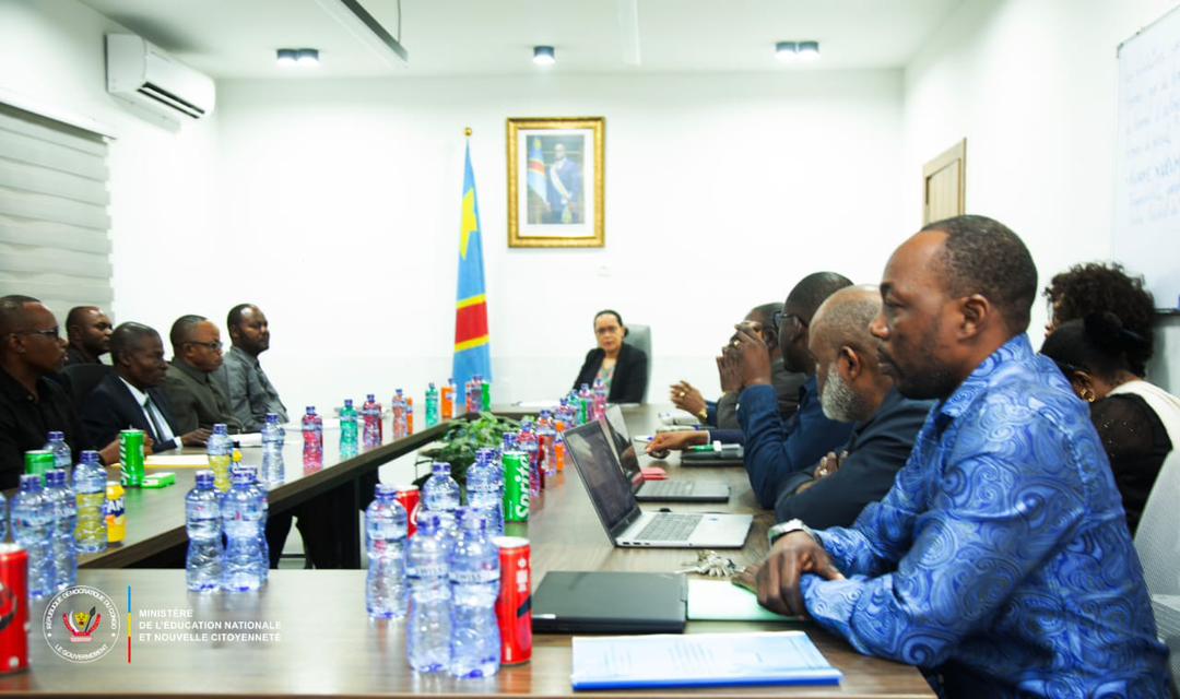 RDC–Éducation : À l’approche de la rentrée, Raïssa Malu échange avec l’Intersyndicale des enseignants sur les dossiers prioritaires du secteur