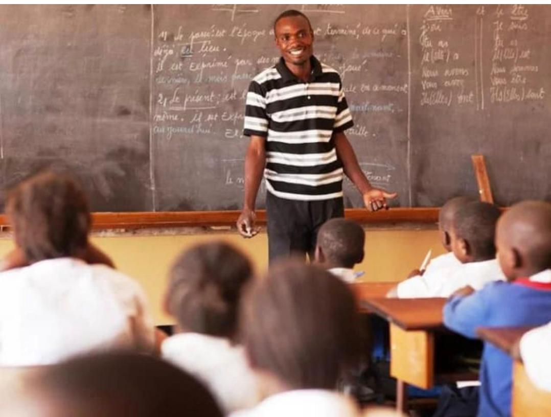 RDC : le gouvernement programme la retraite progressive de 43 000 enseignants sur deux ans