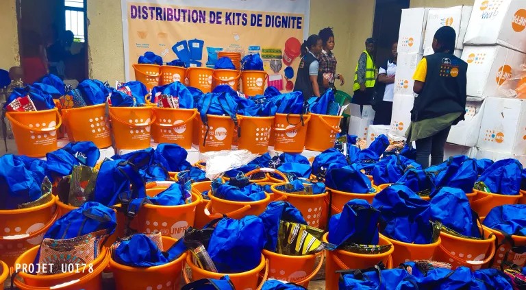 Kalehe : Des kits de dignité distribués aux femmes déplacées pour améliorer les conditions d'hygiène