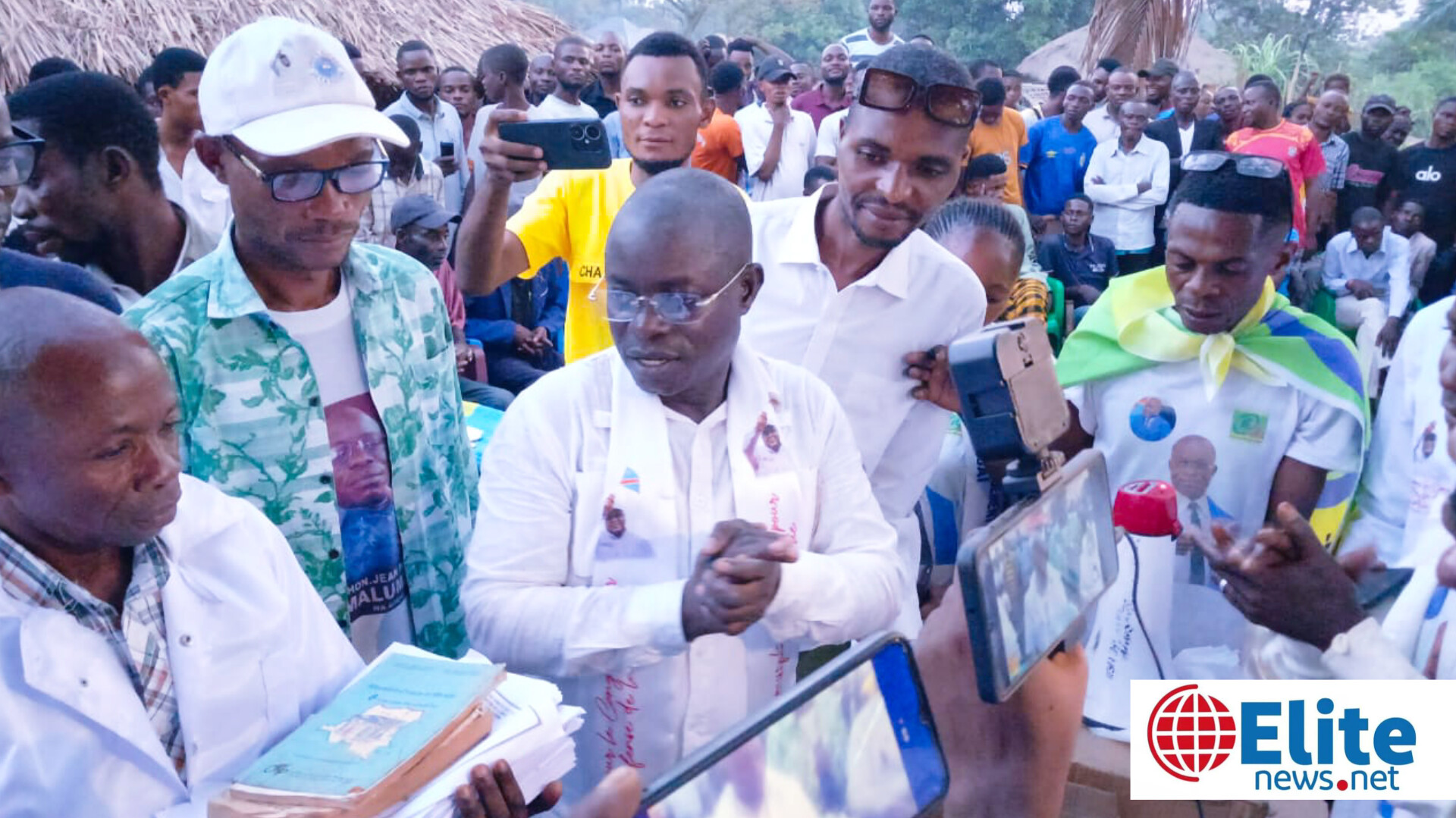 Kasaï : en vacances parlementaires, Jean-Paul Malumba apporte un appui matériel à l’ITM Katalayi